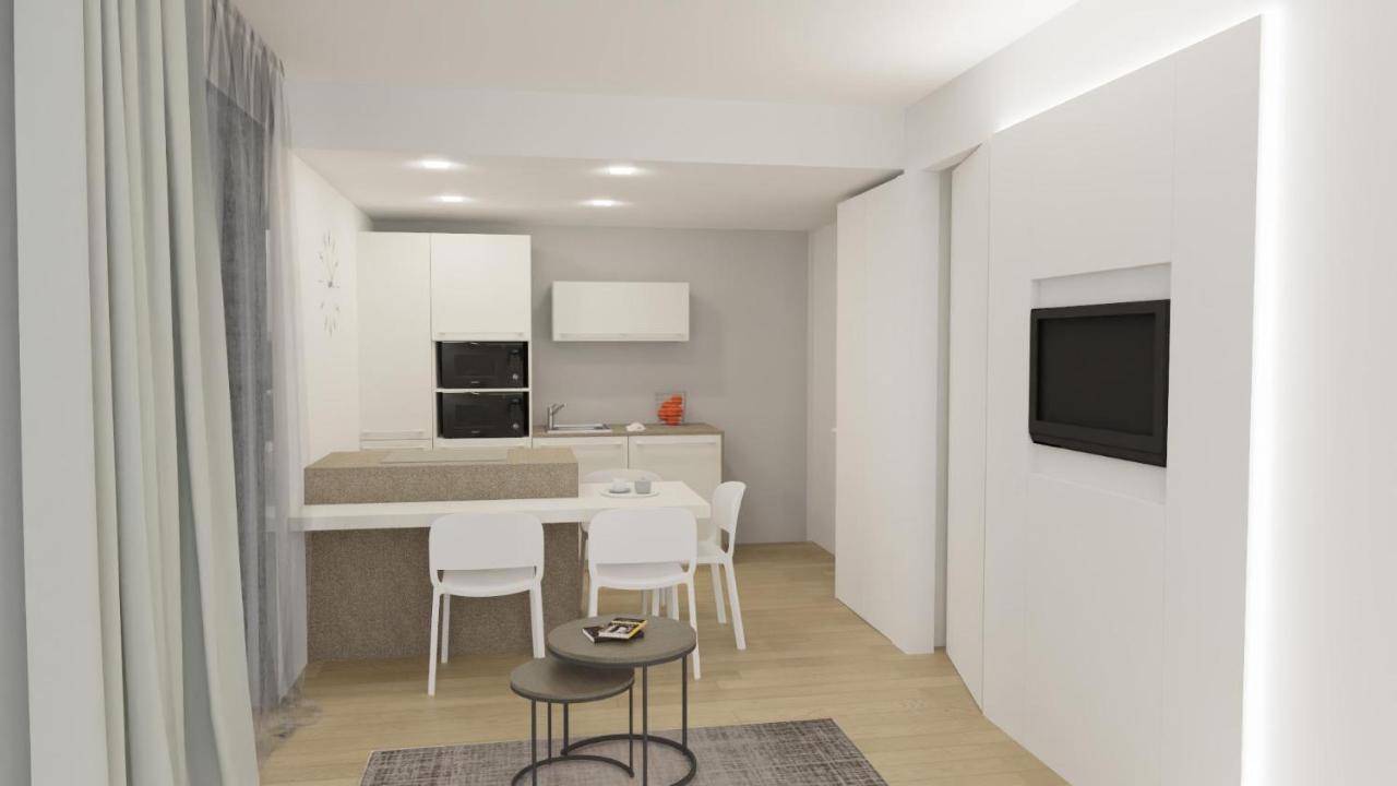 Hotel & Carinthia S