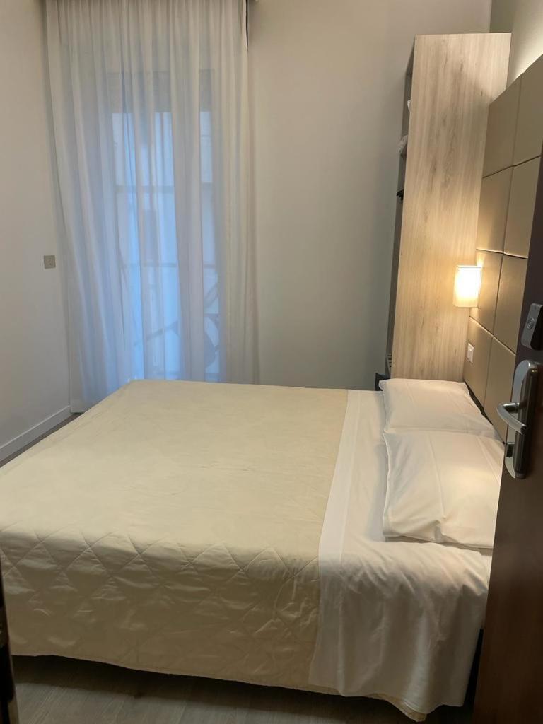 Hotel & Carinthia S
